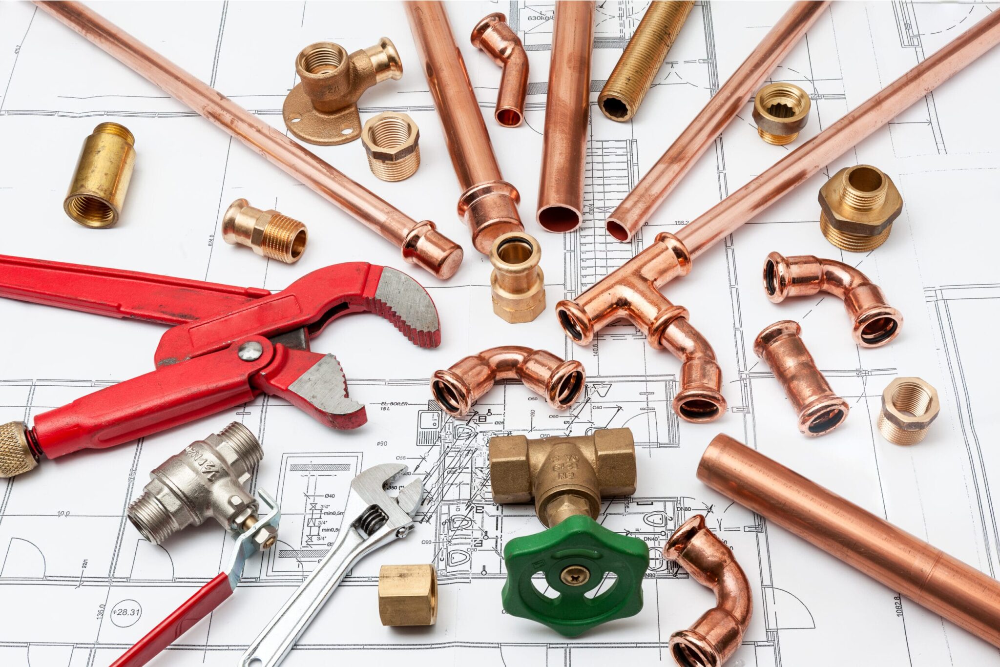 Copper pipes, fittings, valves, and plumbing tools in Clermont
